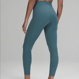 Lululemon align 25”